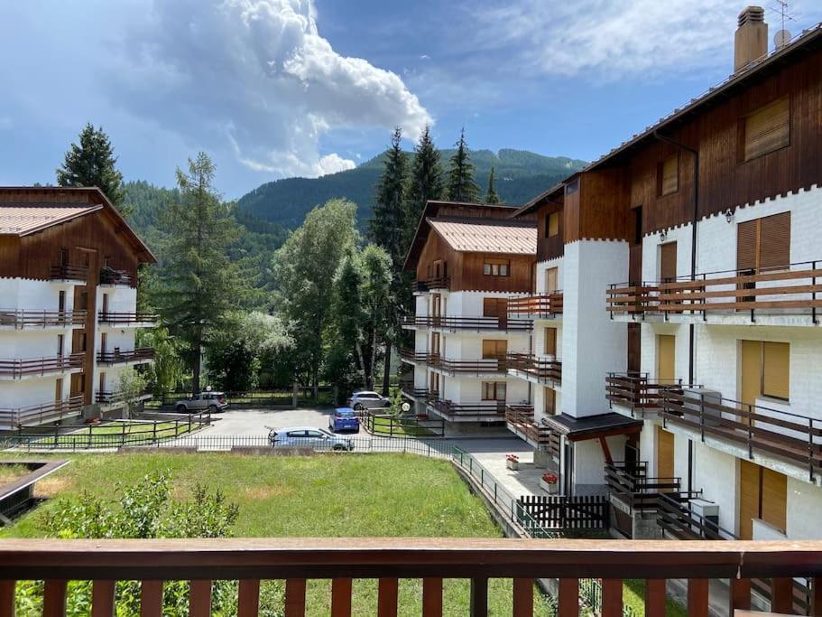Relax In Montagna Apartment Bardonecchia Ngoại thất bức ảnh